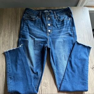 Old Navy Extra High Rise Rockstar Super Skinny Jeans